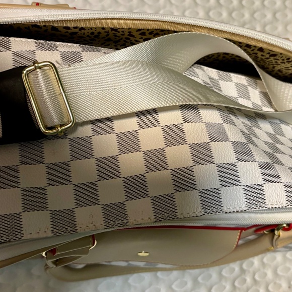 Inspired Small Dog carrier - Picture 9 of 13